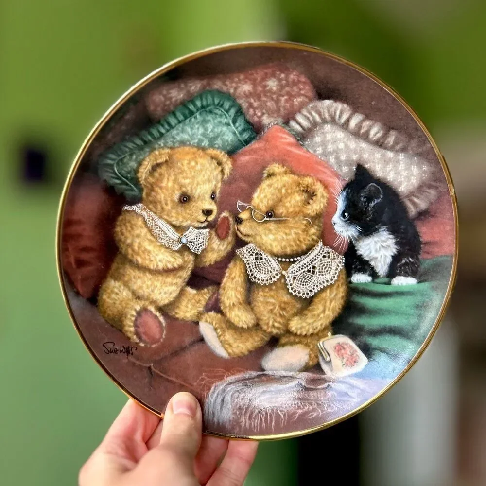 VTG Teddy Bears + Kitten Porcelain Bear Facts Collectible Plate Franklin Mint